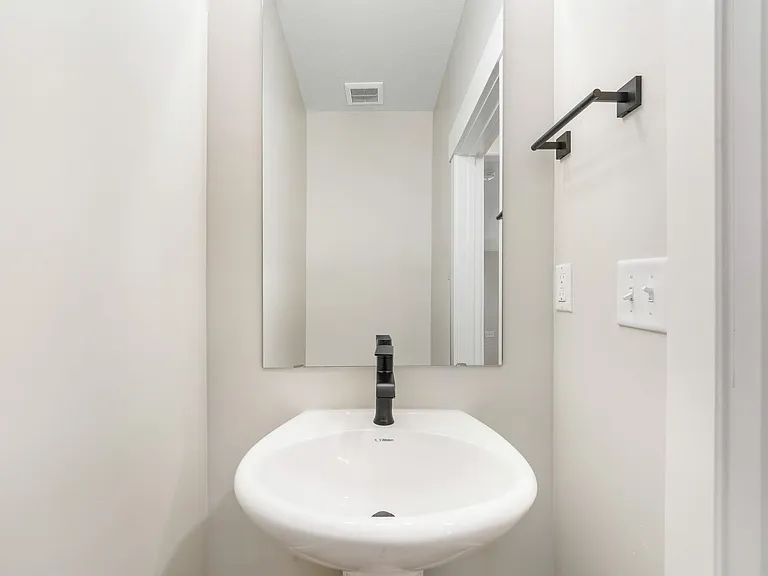 2018 N 3900 W — Photo 11