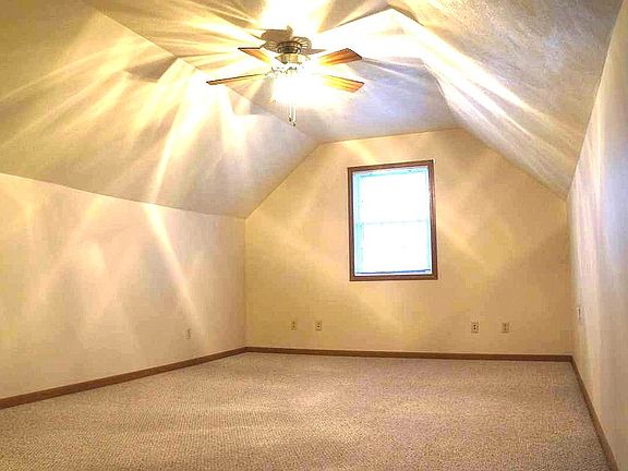 2nd image of 8 Dawson Cir #A