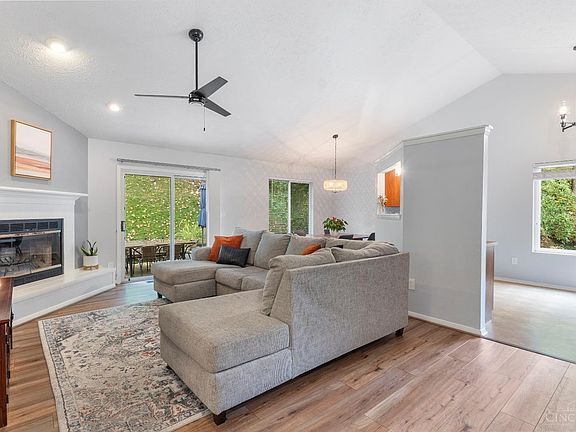 4th image of 7213 Bluecrest Dr