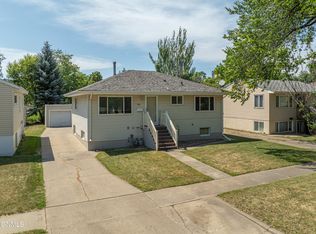 1504 N 14th St, Bismarck, ND 58501