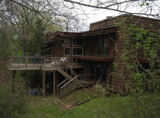 481 Caernarvon Rd, Wales, WI 53183