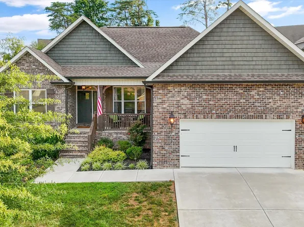 169 Dynasty Dr, Lenoir City, TN 37771