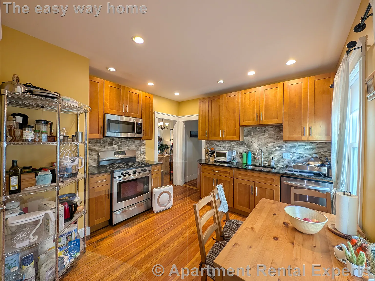 2 bed, $3,200 — Photo 1
