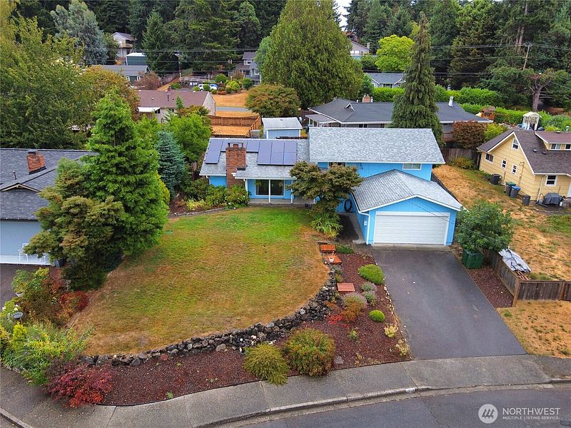 3rd image of 1516 Bradley Court