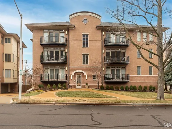 40 Brighton Way APT 2N, Saint Louis, MO 63105