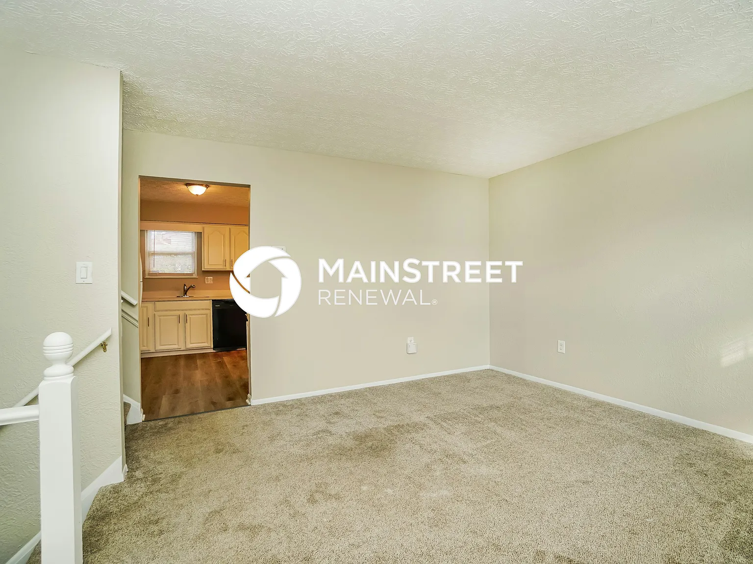 2871 Yankee Doodle Dr — Photo 2