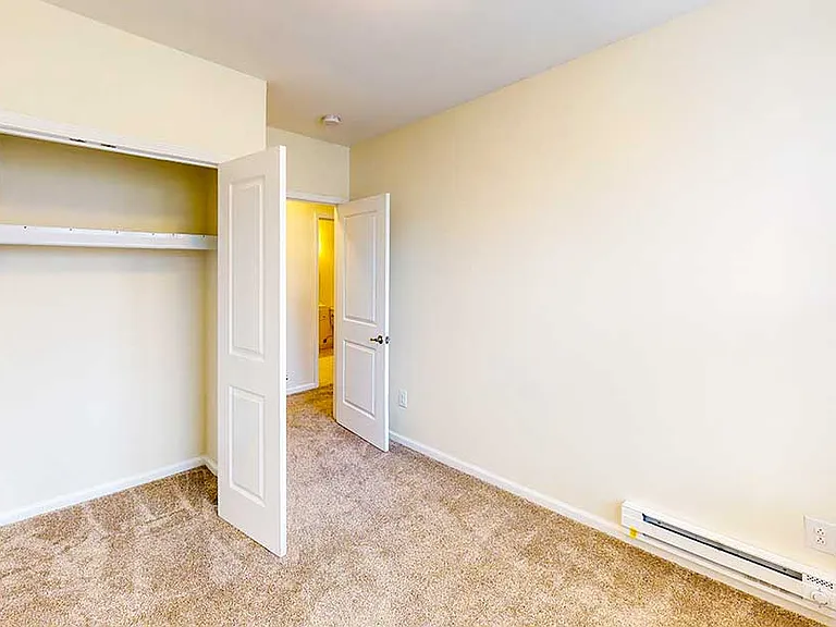 The Ashley Apartments — Photo 10