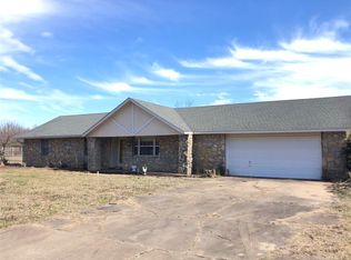 8856 E Maple Dr, Claremore, OK 74019