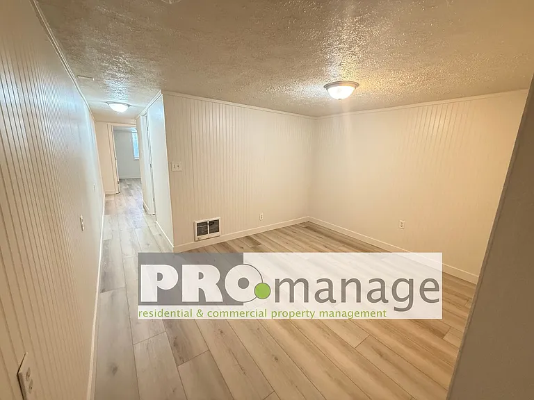 437 W. Crowley St. — Photo 4
