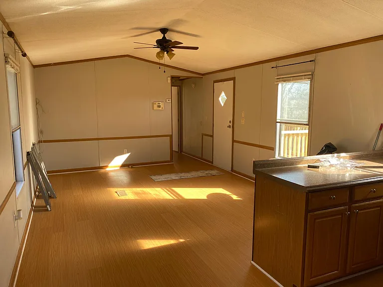 118 Serene Ln — Photo 2