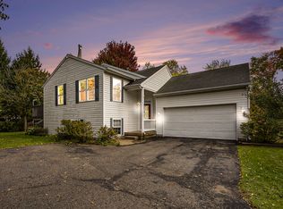 1431 W Lakewood Blvd, Holland, MI 49424