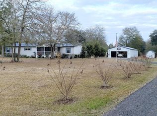 407 Timberland Trl, Douglas, GA 31535
