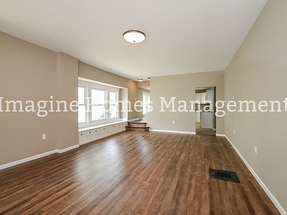 4th image of 1499 Wagar Ave #1