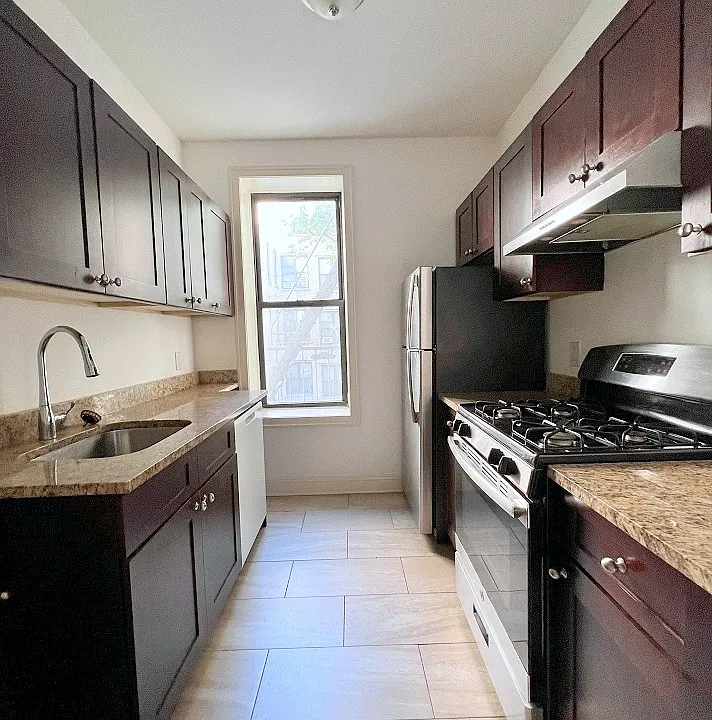 35 Central Park N #2L