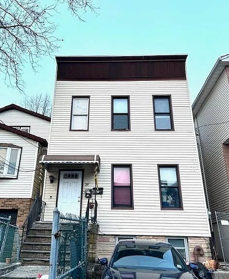 20 Troy St #1 — Photo 1