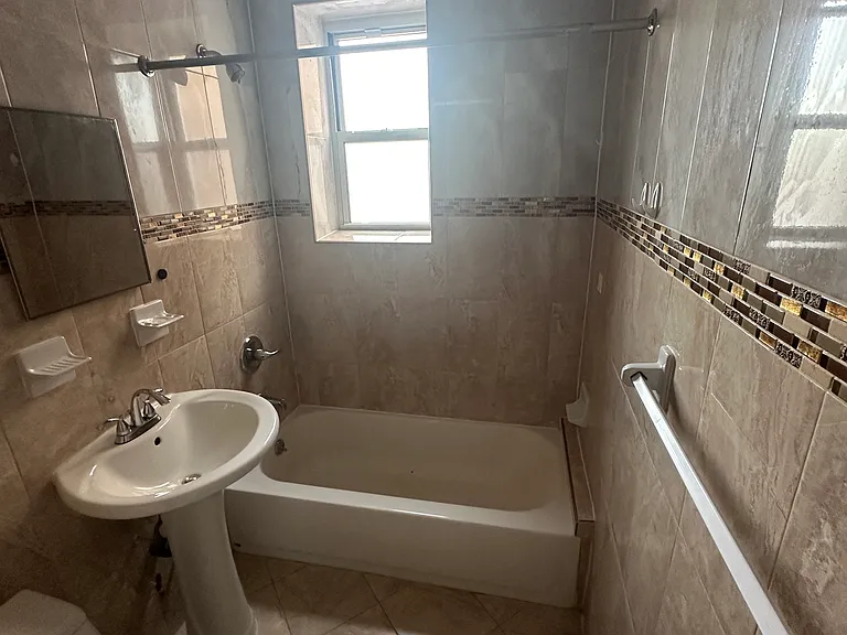 737 Martin Luther King Blvd #14 — Photo 3