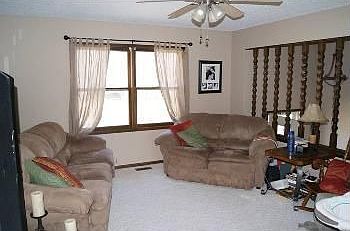 5th image of 800 Roosevelt St