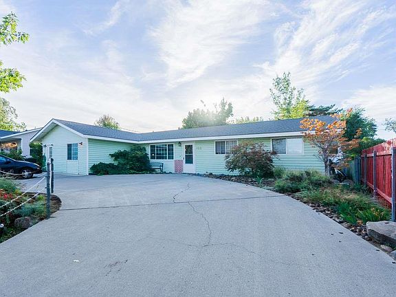 3rd image of 783 N 60th Ave