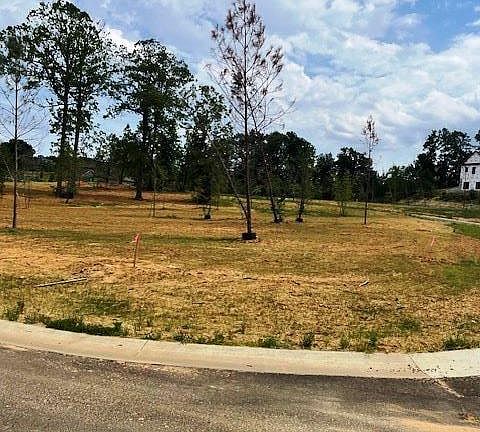 3rd image of 225 Hidden Valley Dr