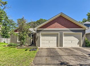 9833 Ilex St NW, Coon Rapids, MN 55433