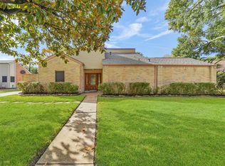 16425 Wall St, Jersey Village, TX 77040