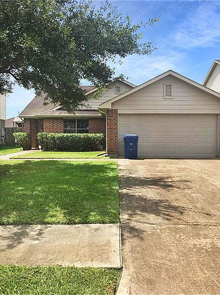 1st image of 16115 Dawn Marie Ln