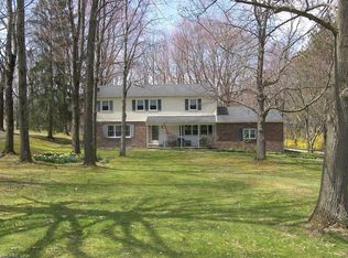 7100 Chestnut Dr, Walton Hills, OH
