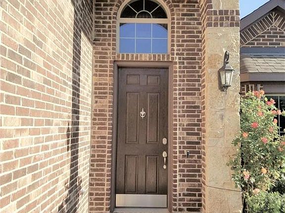 2nd image of 1328 Ocotillo Ln