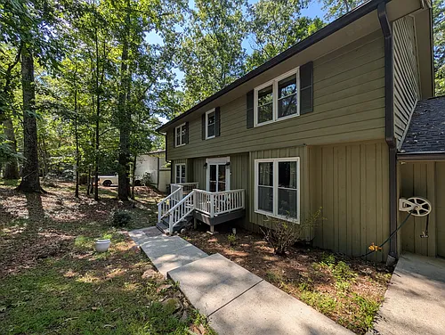 2110 Six Branches Dr Photo 1