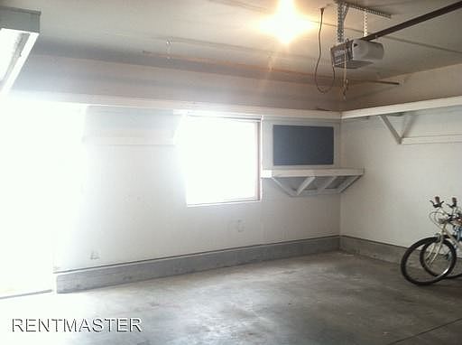 5th image of 867 Capital Ave