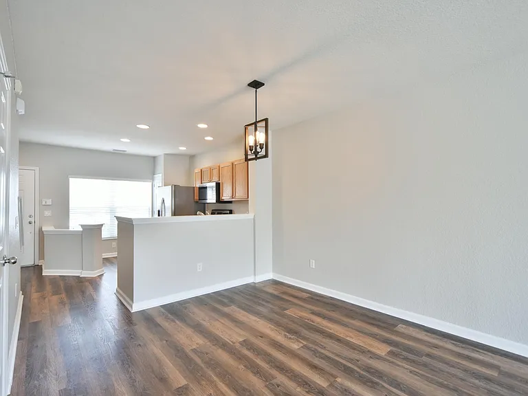 4490 SW 49th Ave — Photo 6