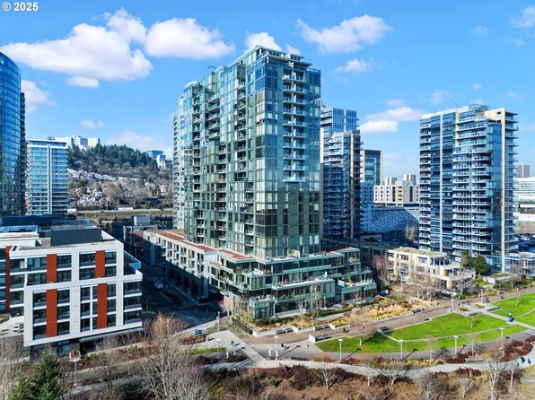 841 SW Gaines St Unit 602, Portland, OR 97239
