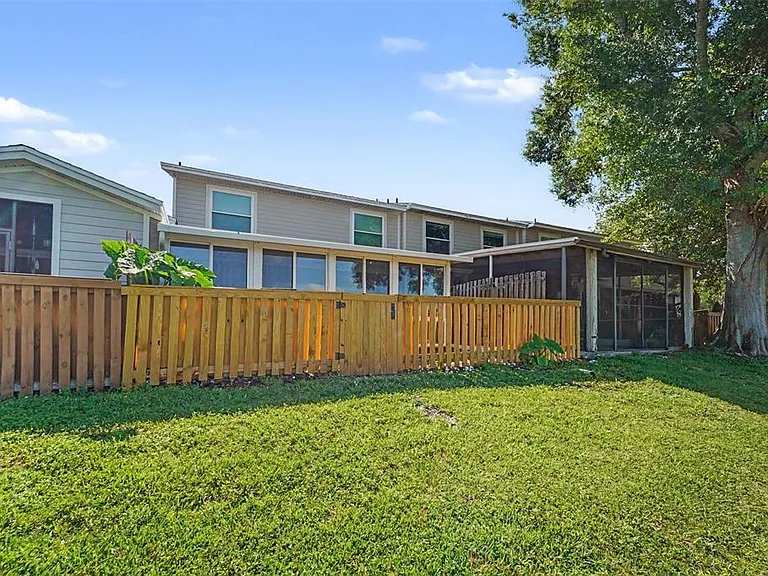 14806 Morning Dr — Photo 32