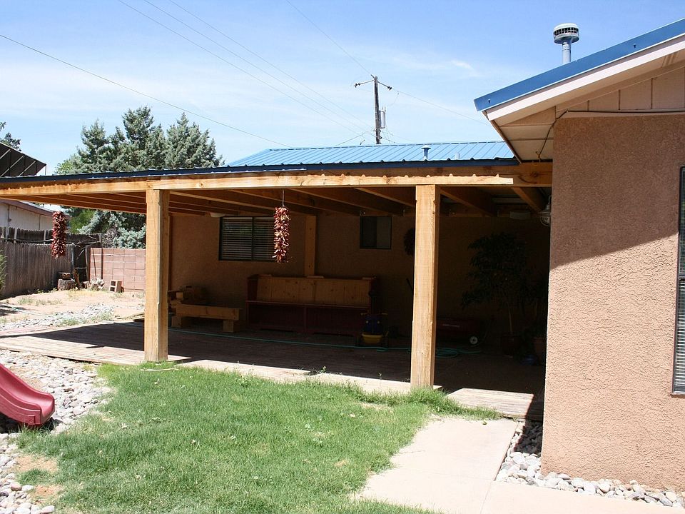 2nd image of 3000 Glenwood Dr NW