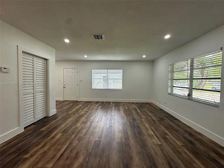3315 SW 15th Ave #1 — Photo 10