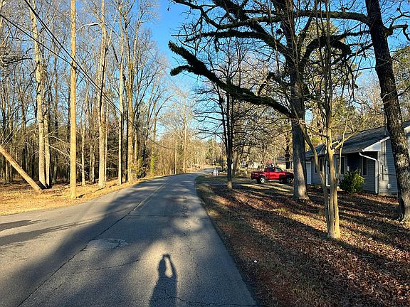 5th image of 702 Tidmore Bend Rd