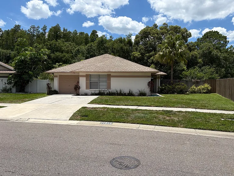 11813 Hickorynut Dr — Photo 24