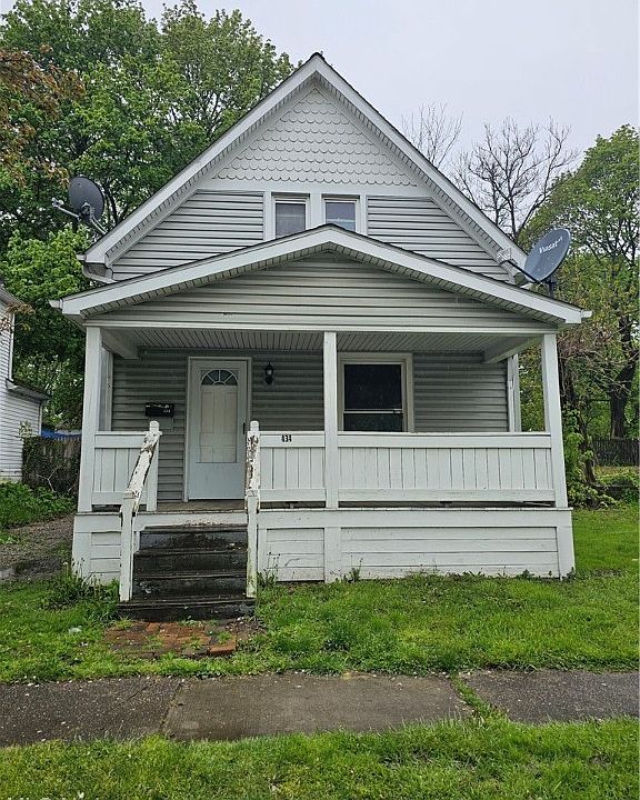 1st image of 434 McGowan St