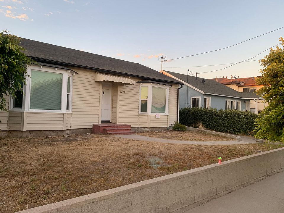 1st image of 1219 W 121st St