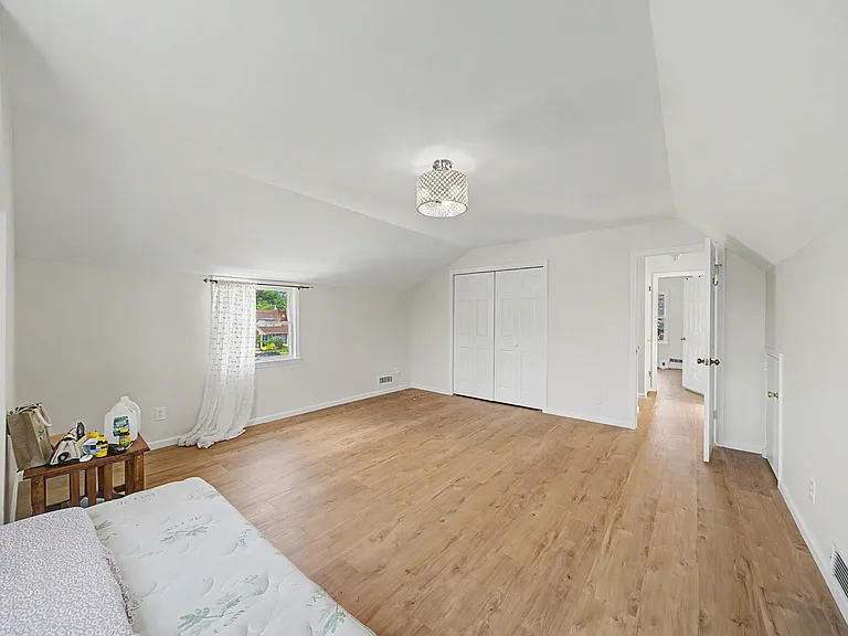 35-10 Lindsay Rd — Photo 23