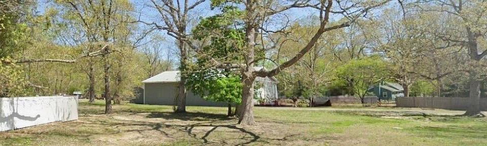 1st image of 131 Driftway Road