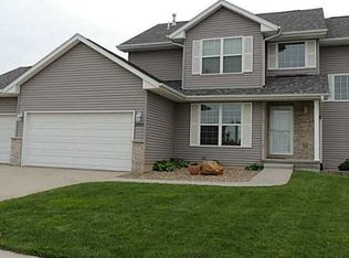 2040 Hillside Dr, Ely, IA 52227