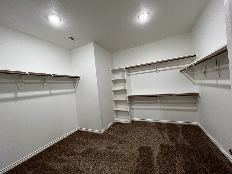 569 W Kara Dr — Photo 16