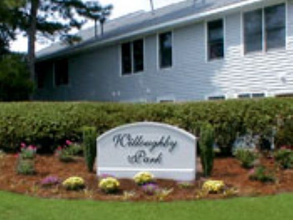 3rd image of 125 W Victoria Ct APT B