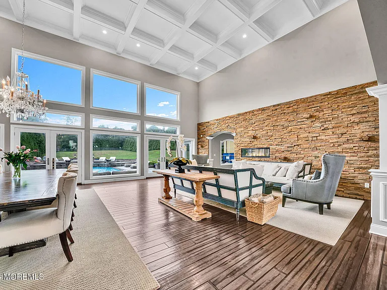 2 Hop Brook Ln — Photo 17
