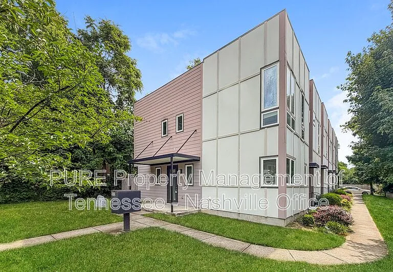 913 N 12th St #1 — Photo 2