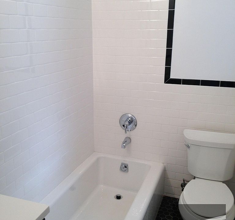 2nd image of 219-1 38th Ave