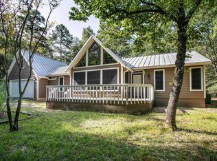 153 Candlelight Cv, Holly Lake Ranch, TX 75765