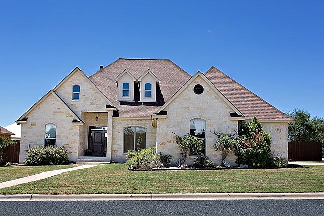 1st image of 1212 Kyle Ln