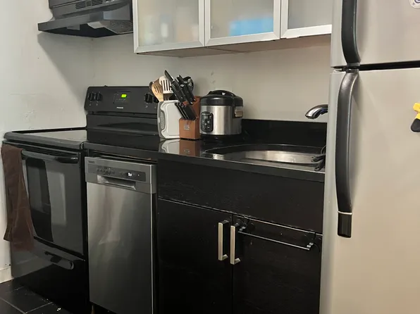 21 Radcliffe Rd #3F, Allston, MA 02134